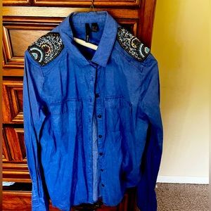 Besutiful shirt , electric blue ..